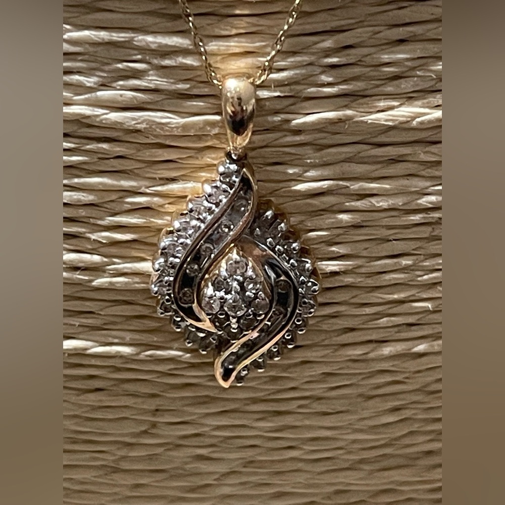 10K Solid Yellow Gold Genuine Diamond Necklace